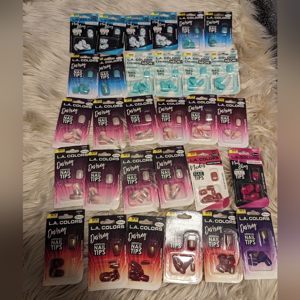 Lot of 30 L.A Colors Dashing artificial nails - Picture 1 of 6